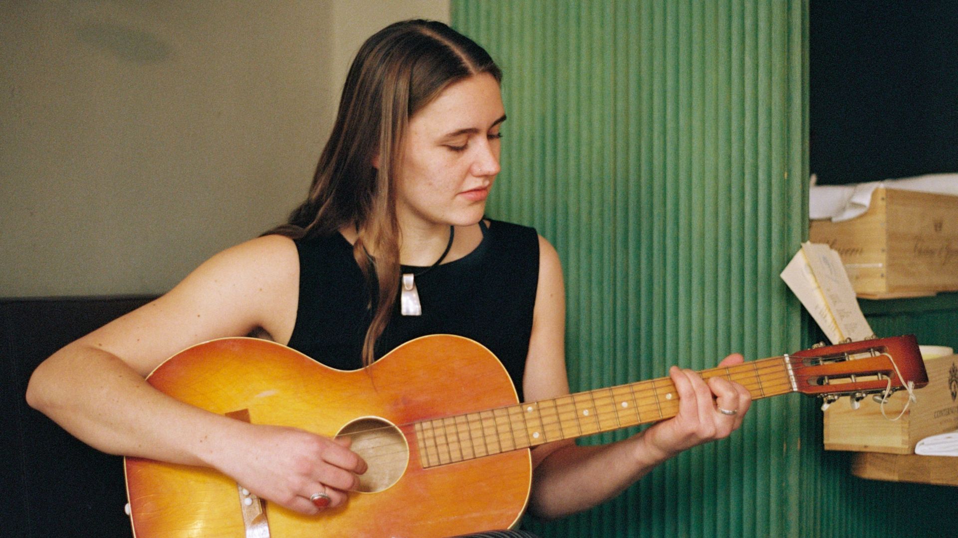 Sara Fjeldvær (Solo Summer Stream)